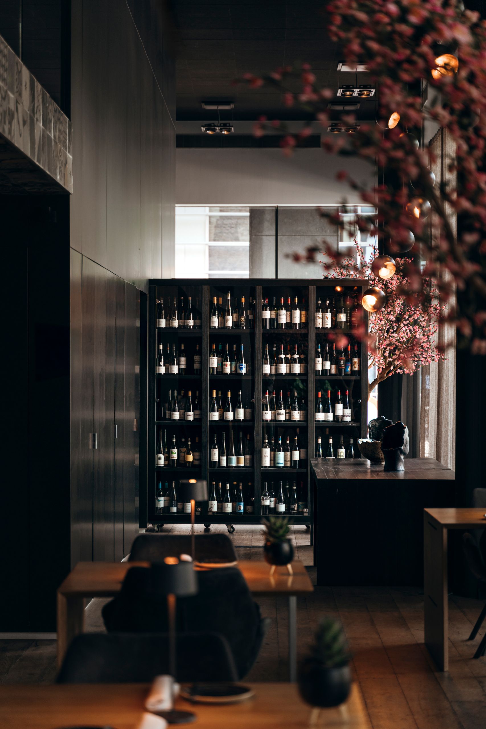 De wijnwand in Restaurant Gusto